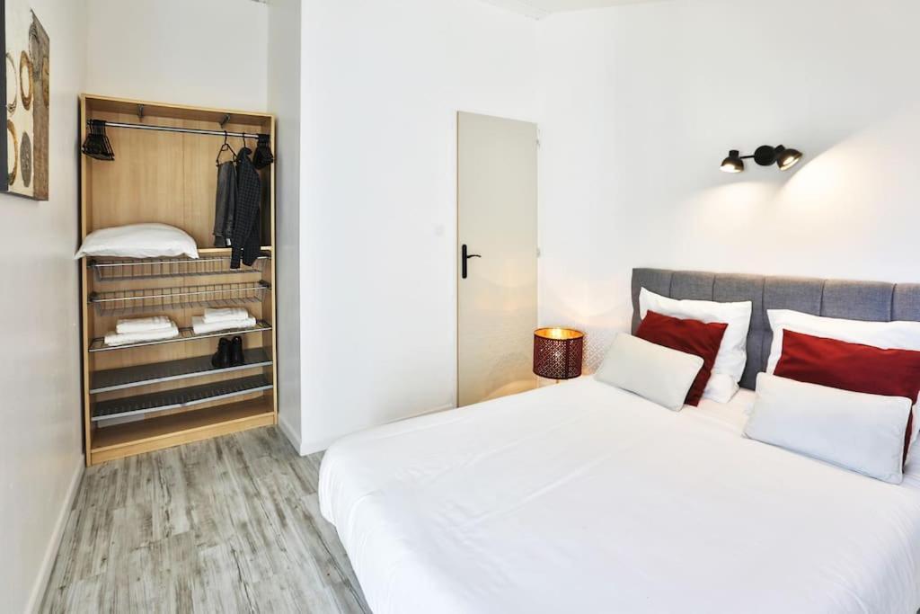 Le Cosy T2 Hypercentre ! Parking Inclus Et La Plage A 2 Min ! Les Sables-dʼOlonne Exterior foto