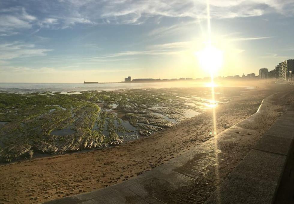 Le Cosy T2 Hypercentre ! Parking Inclus Et La Plage A 2 Min ! Les Sables-dʼOlonne Exterior foto