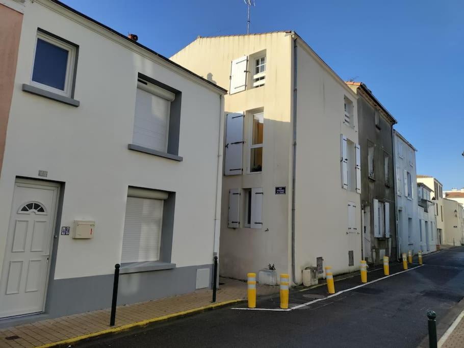 Le Cosy T2 Hypercentre ! Parking Inclus Et La Plage A 2 Min ! Les Sables-dʼOlonne Exterior foto
