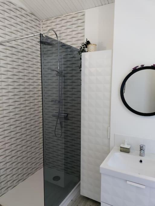 Le Cosy T2 Hypercentre ! Parking Inclus Et La Plage A 2 Min ! Les Sables-dʼOlonne Exterior foto